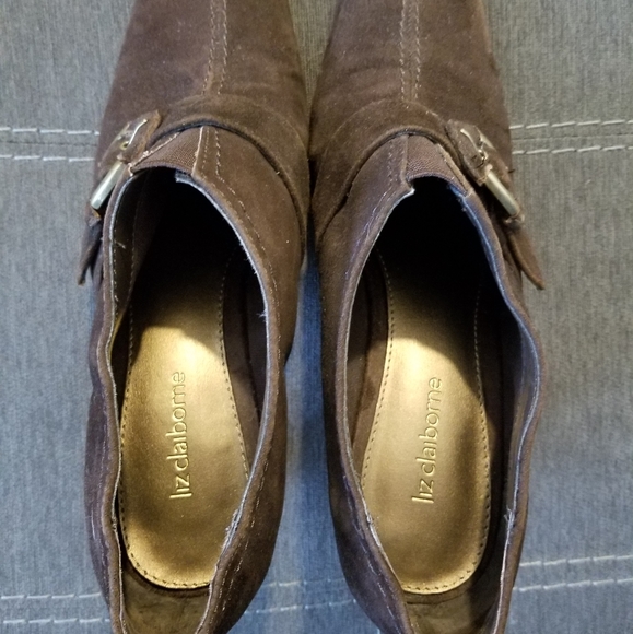 Liz Claiborne Slip Ons - Picture 5 of 7